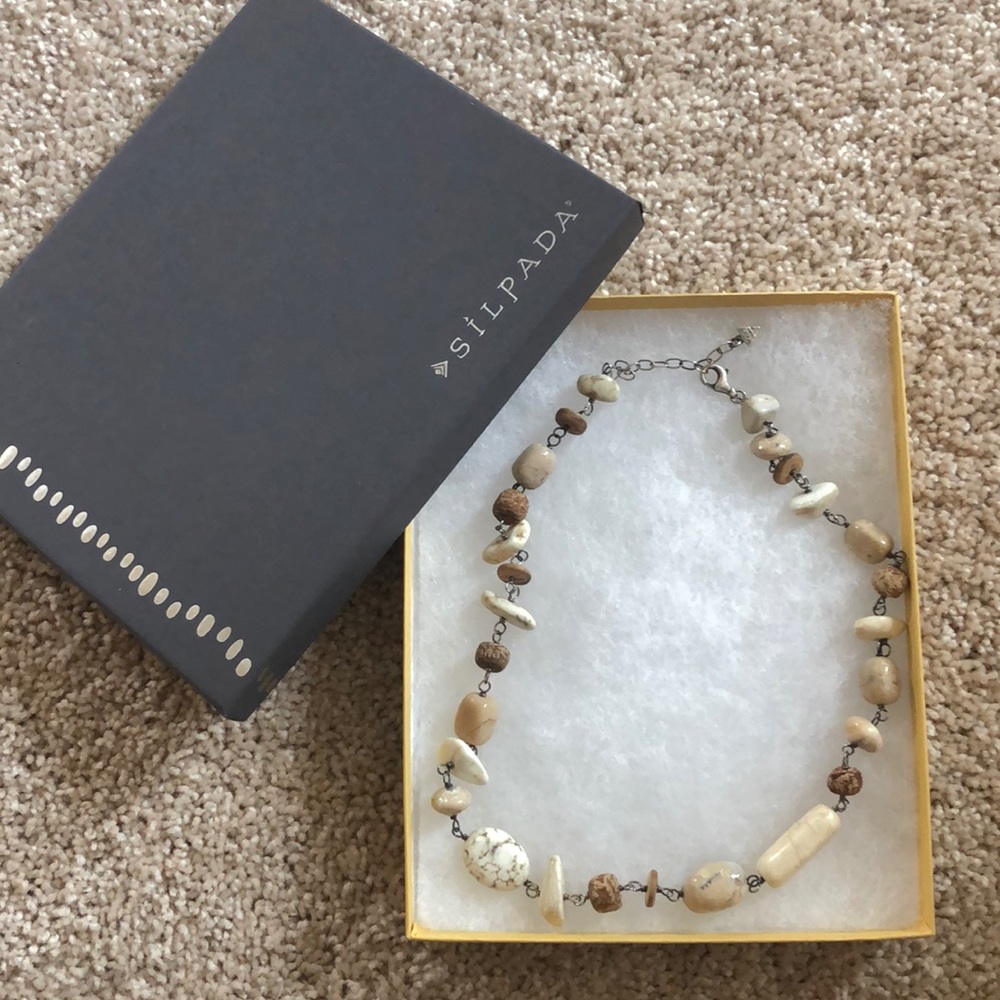 Silpada neutral stone necklace